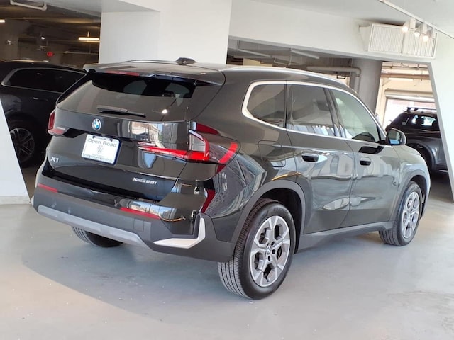 2023 BMW X1