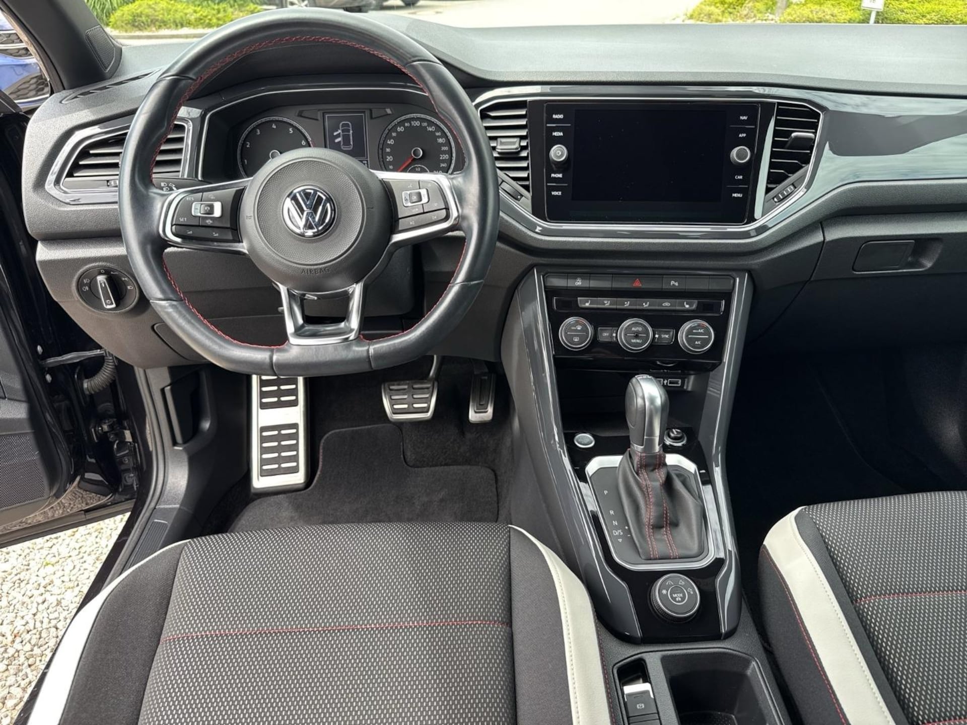 Volkswagen T-Roc Sport