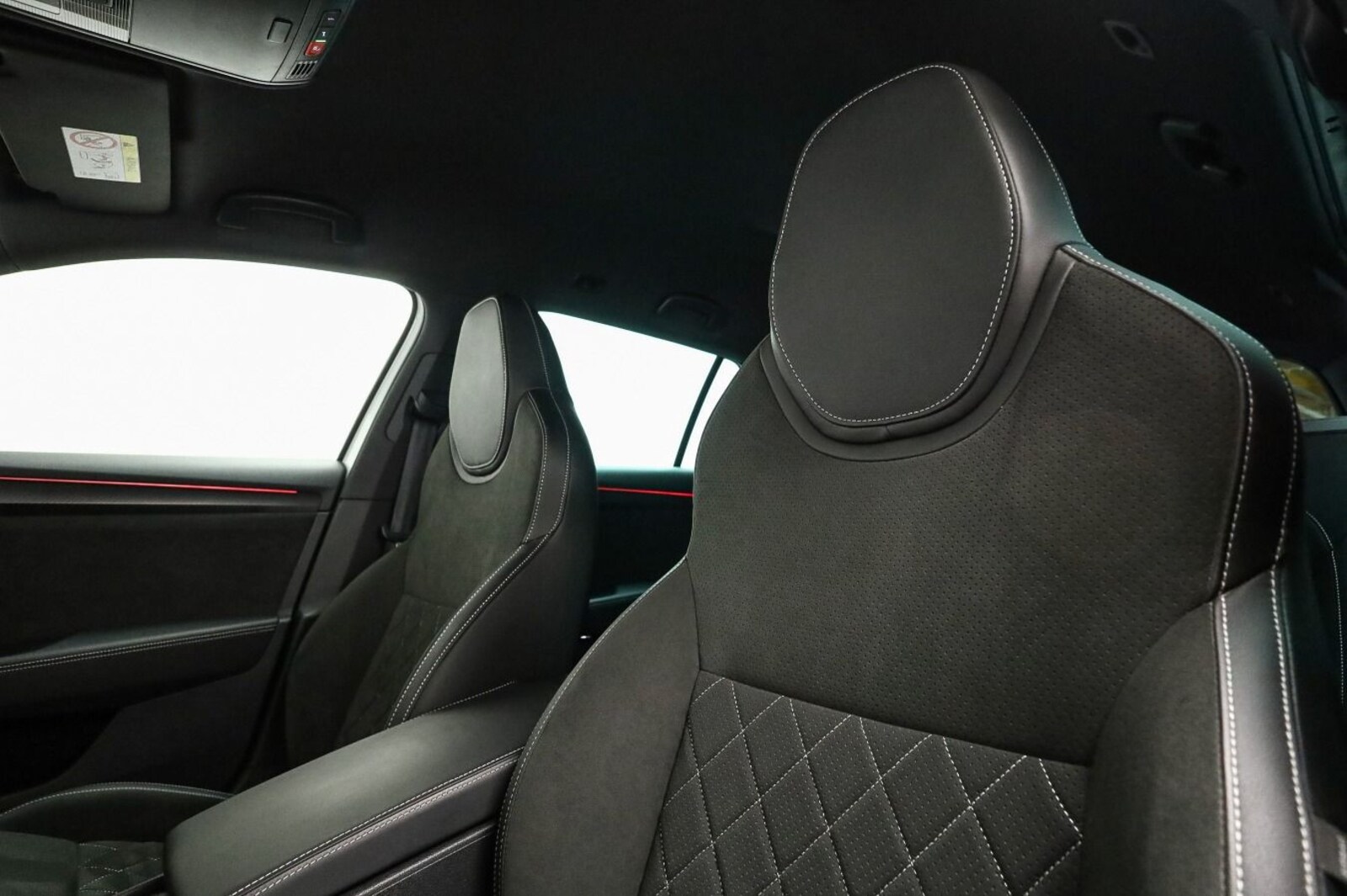 Škoda Superb Combi – Bild 24