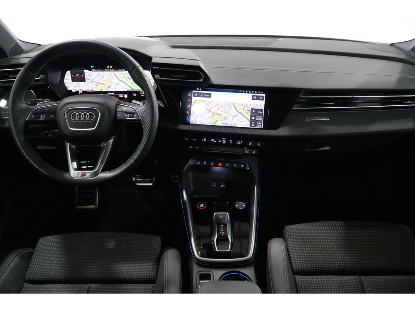 Bild über Audi S3 Sportback TFSI quattro S tronic - für weitere Informationen kontaktieren Sie den Audi Partner