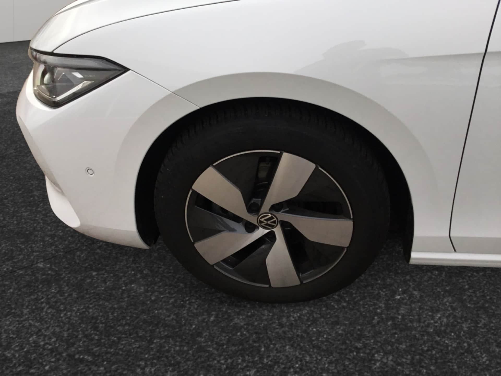 Volkswagen Passat Elegance