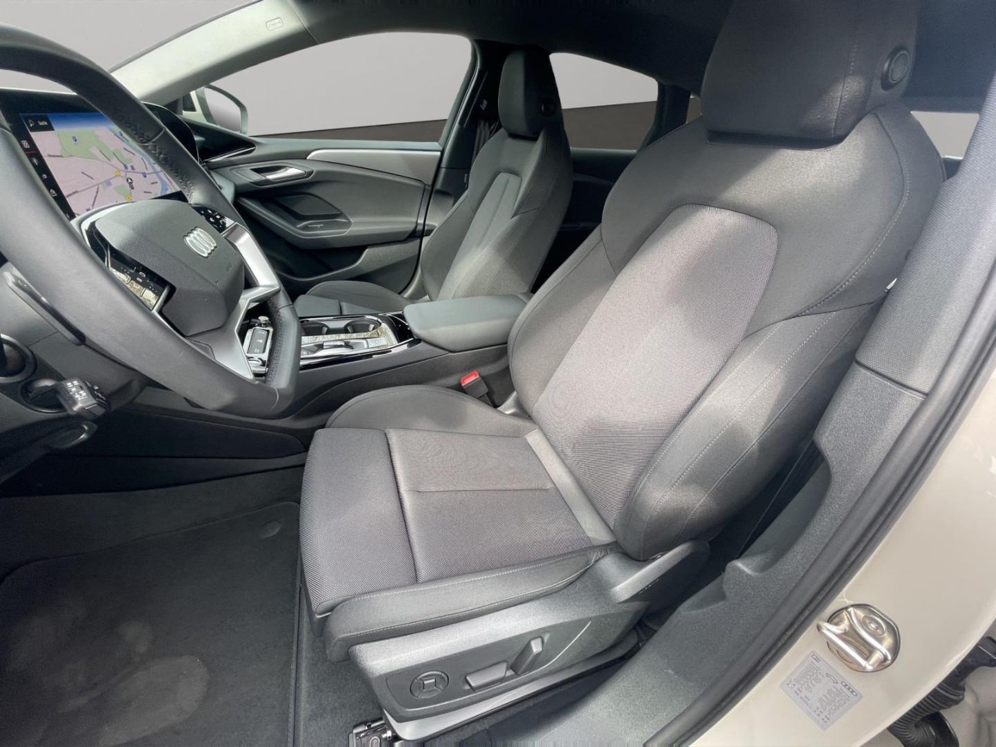 Bild über Audi A6 Sportback e-tron e-tron - für weitere Informationen kontaktieren Sie den Audi Partner