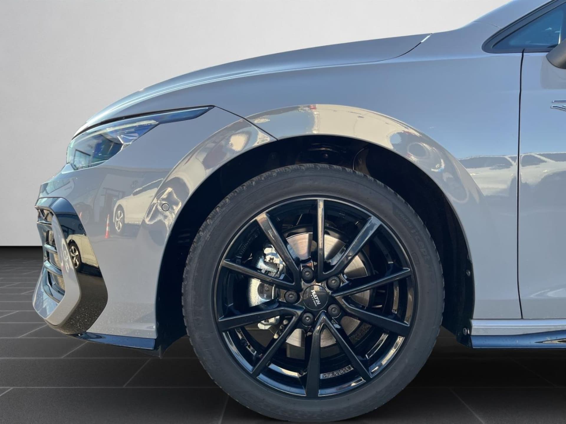 Volkswagen Golf R-Line