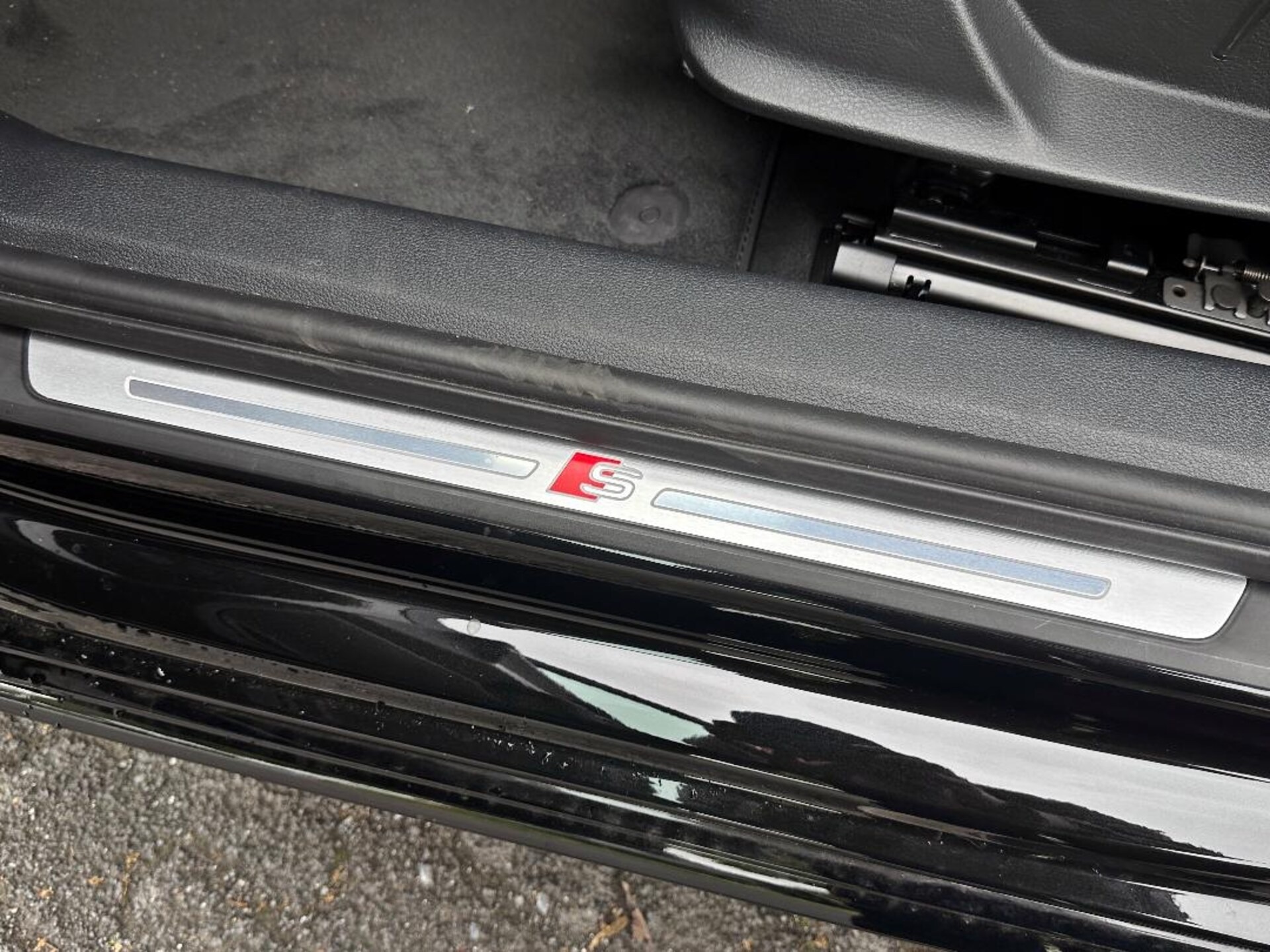 Audi A4 Avant S line