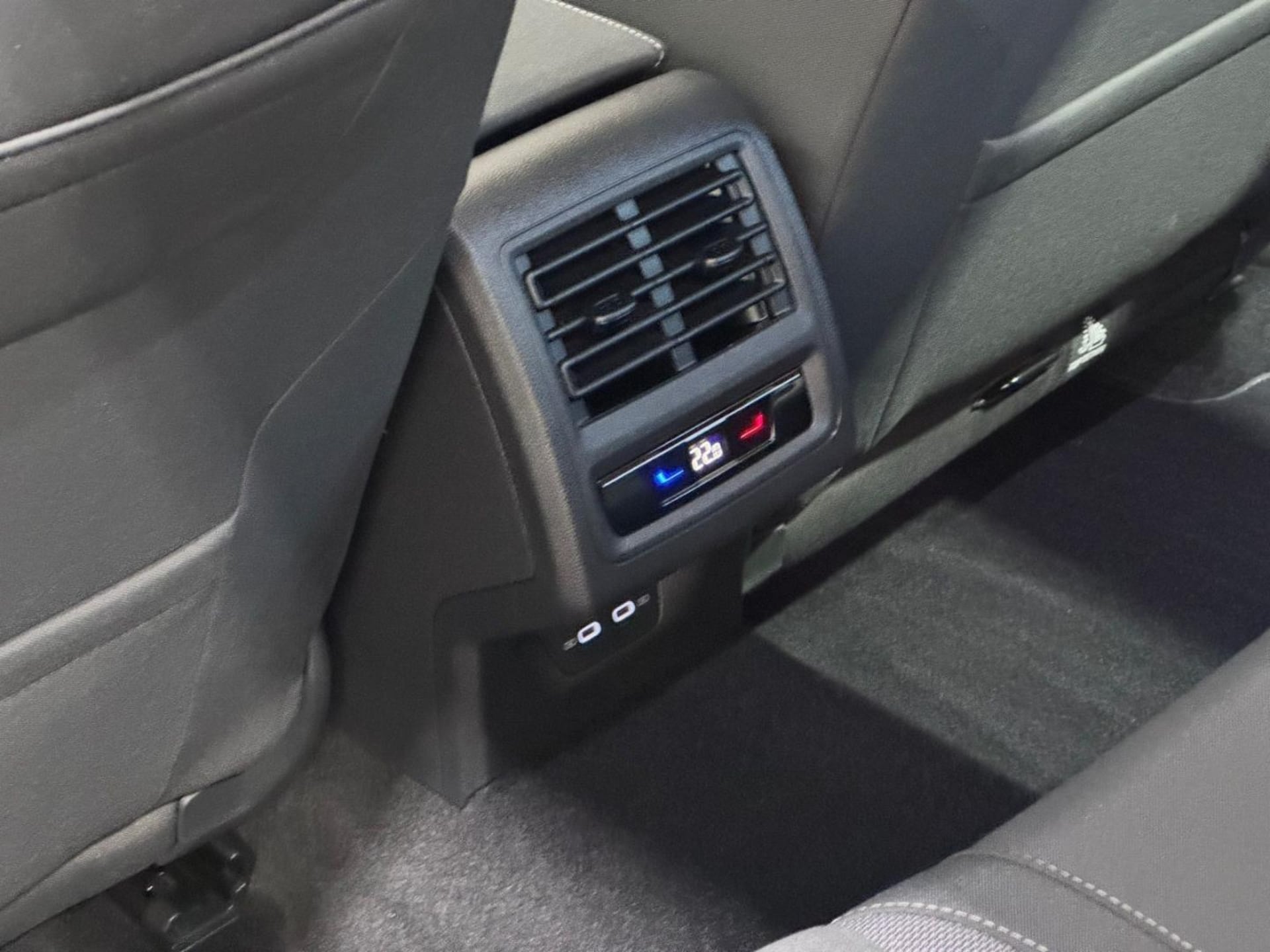 Volkswagen Golf Variant Style
