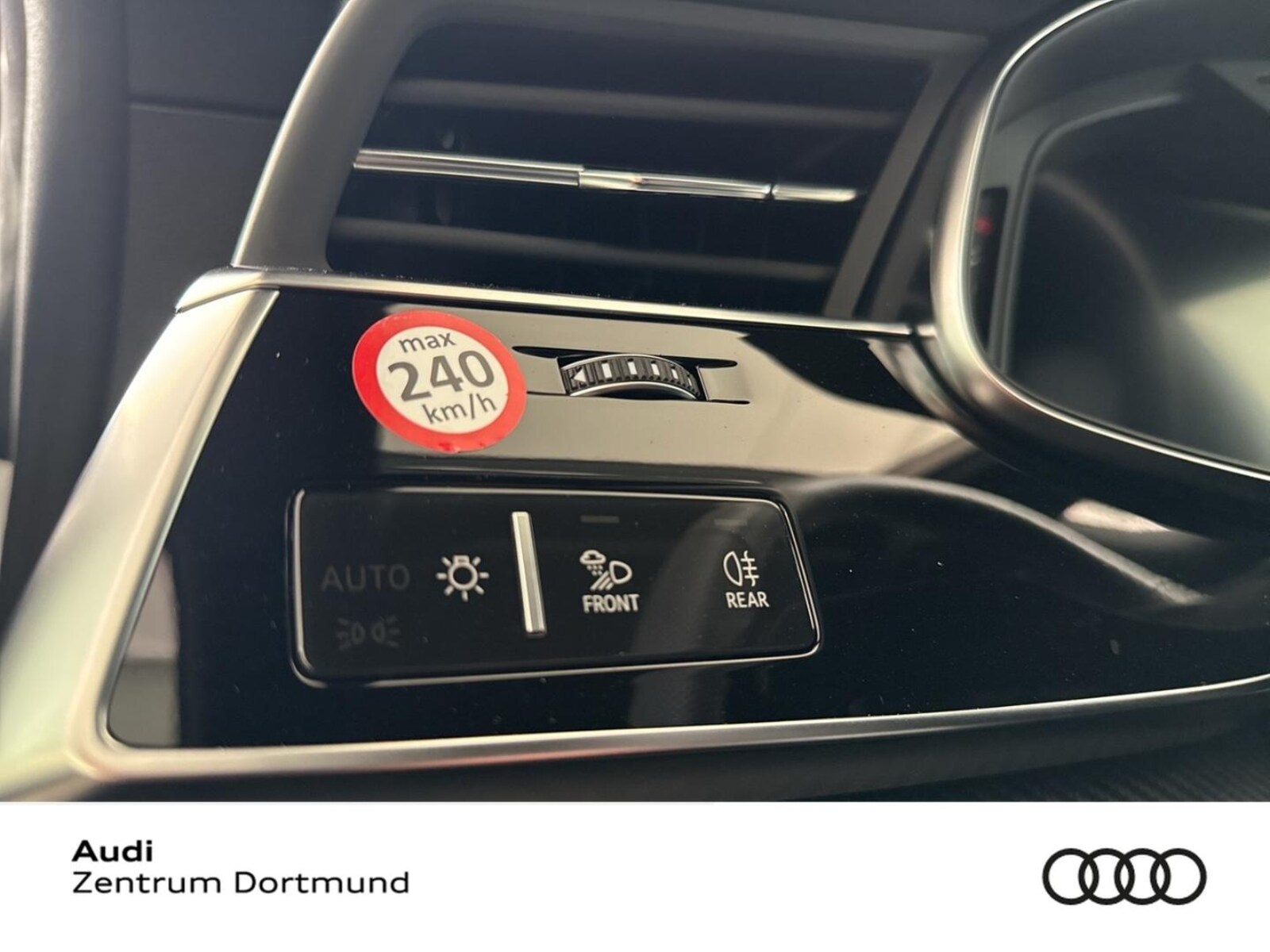 Audi SQ8 – Bild 15