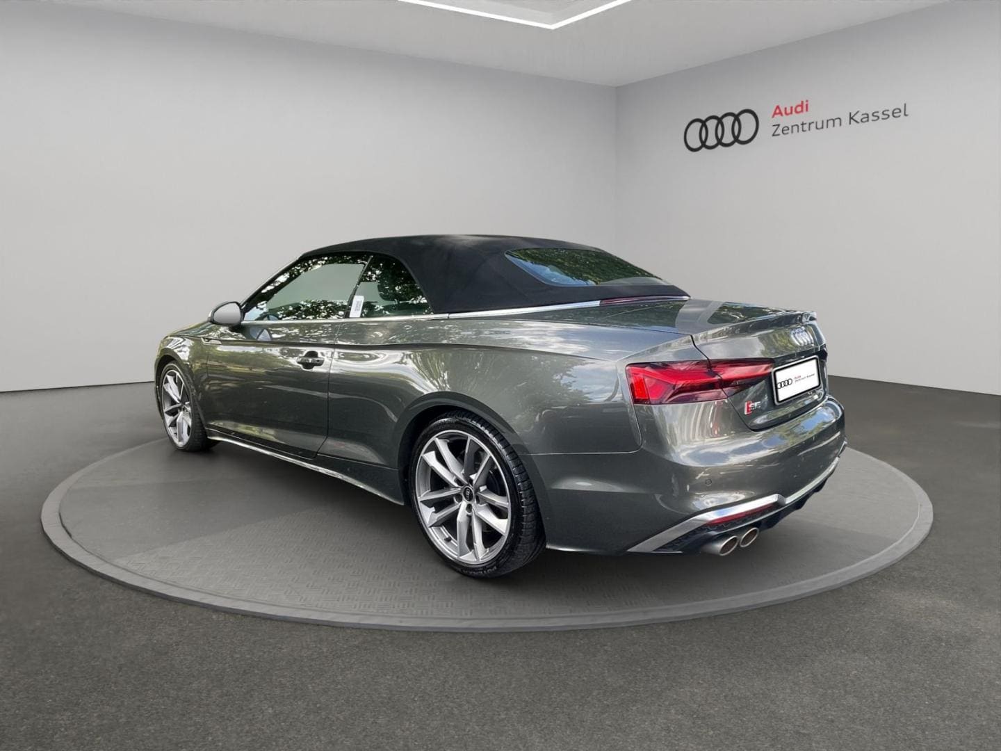 Bild über Audi S5 Cabriolet TFSI quattro tiptronic - für weitere Informationen kontaktieren Sie den Audi Partner