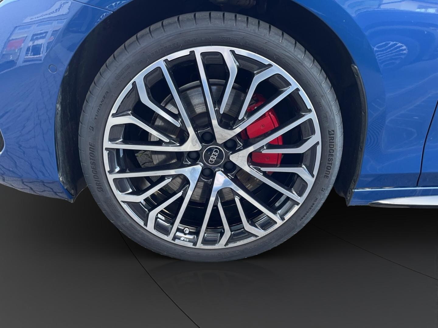 Bild über Audi A6 Avant TDI quattro 150 kW S tronic - für weitere Informationen kontaktieren Sie den Audi Partner