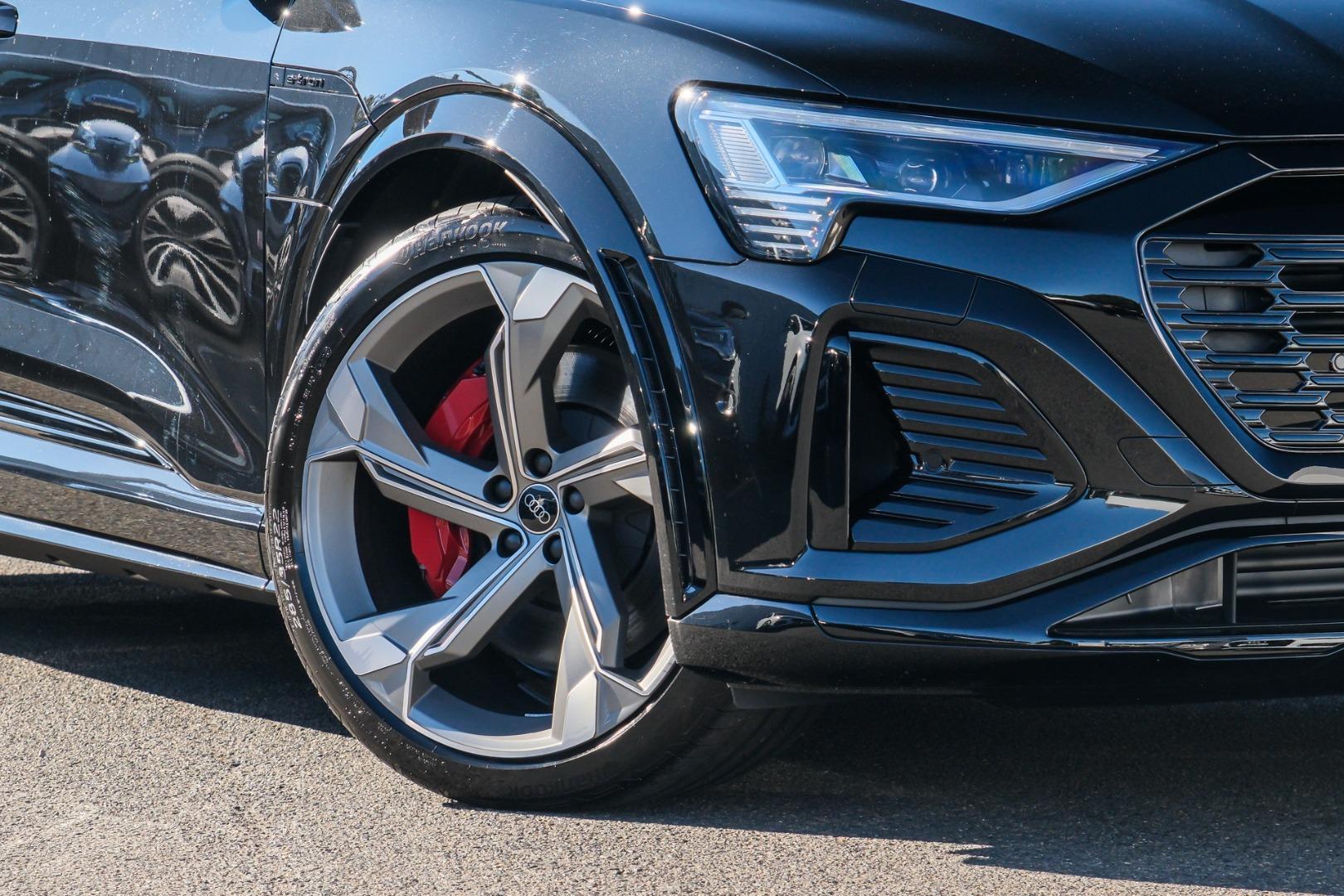 Image about Audi SQ8 Sportback e-tron SQ8 Sportback e-tron 370,00 kW