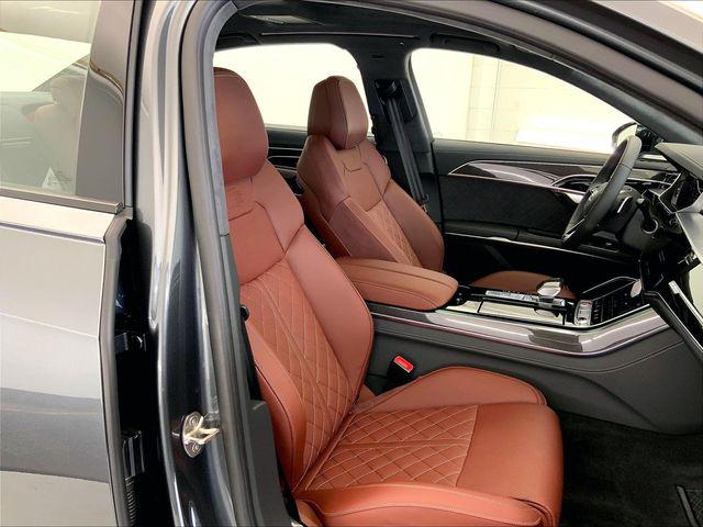 2025 Audi S8 Base - Photo 9