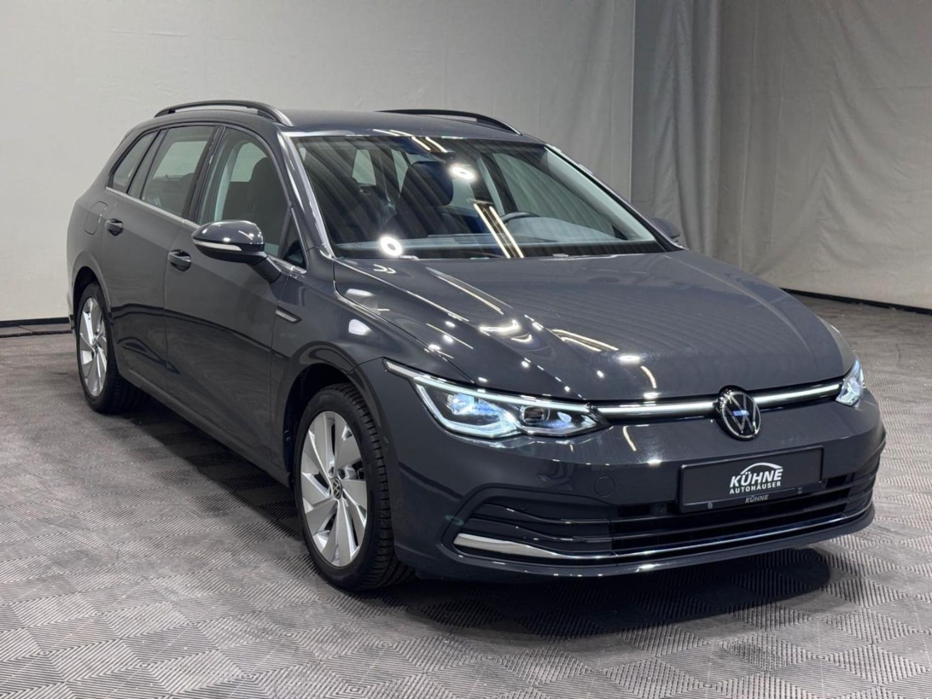 Volkswagen Golf Variant Style