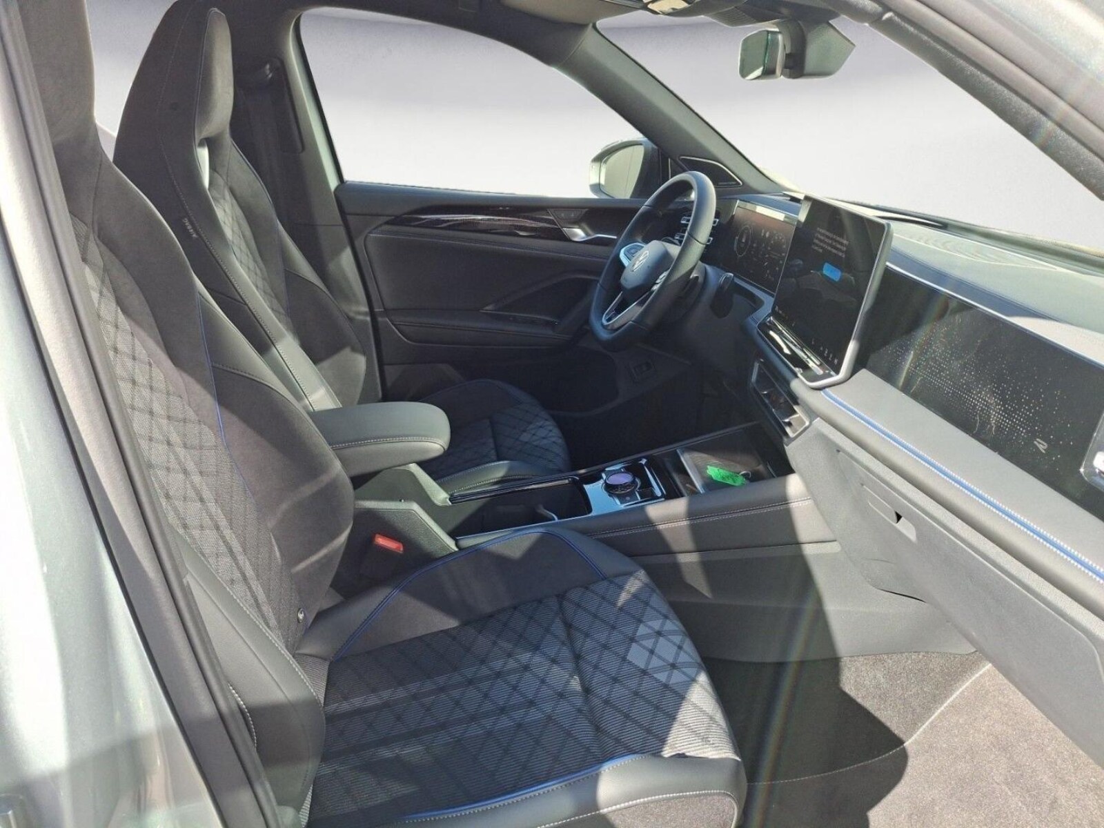 Volkswagen Tiguan – Bild 8
