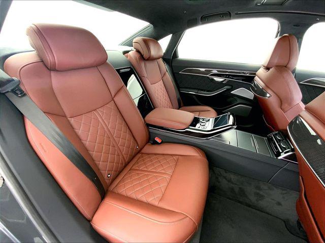 2025 Audi S8 Base - Photo 10