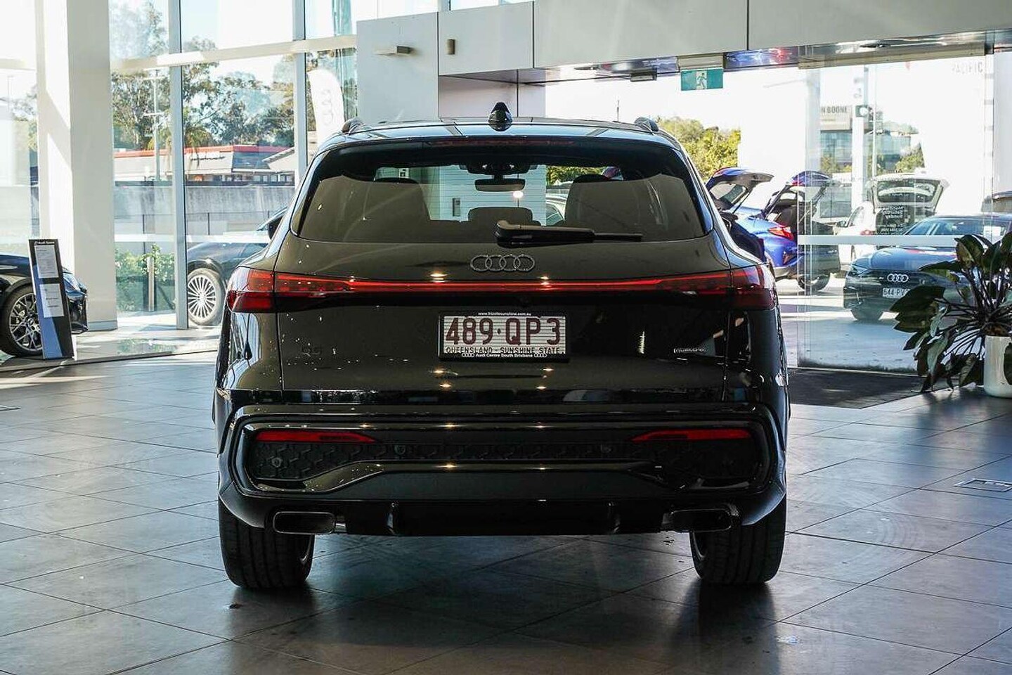 Image about Audi Q5 SUV e-hybrid quattro S tronic