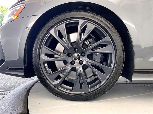 2025 Audi S8 Base - Photo 12