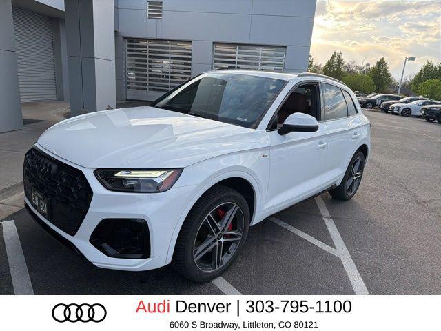 2024 Audi Q5 55 e Premium Plus's photo