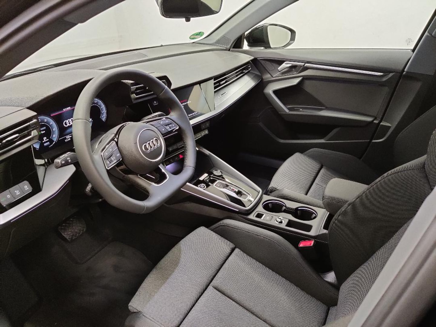 Bild über Audi A3 Sportback TFSI e TFSI e 150 kW S tronic - für weitere Informationen kontaktieren Sie den Audi Partner