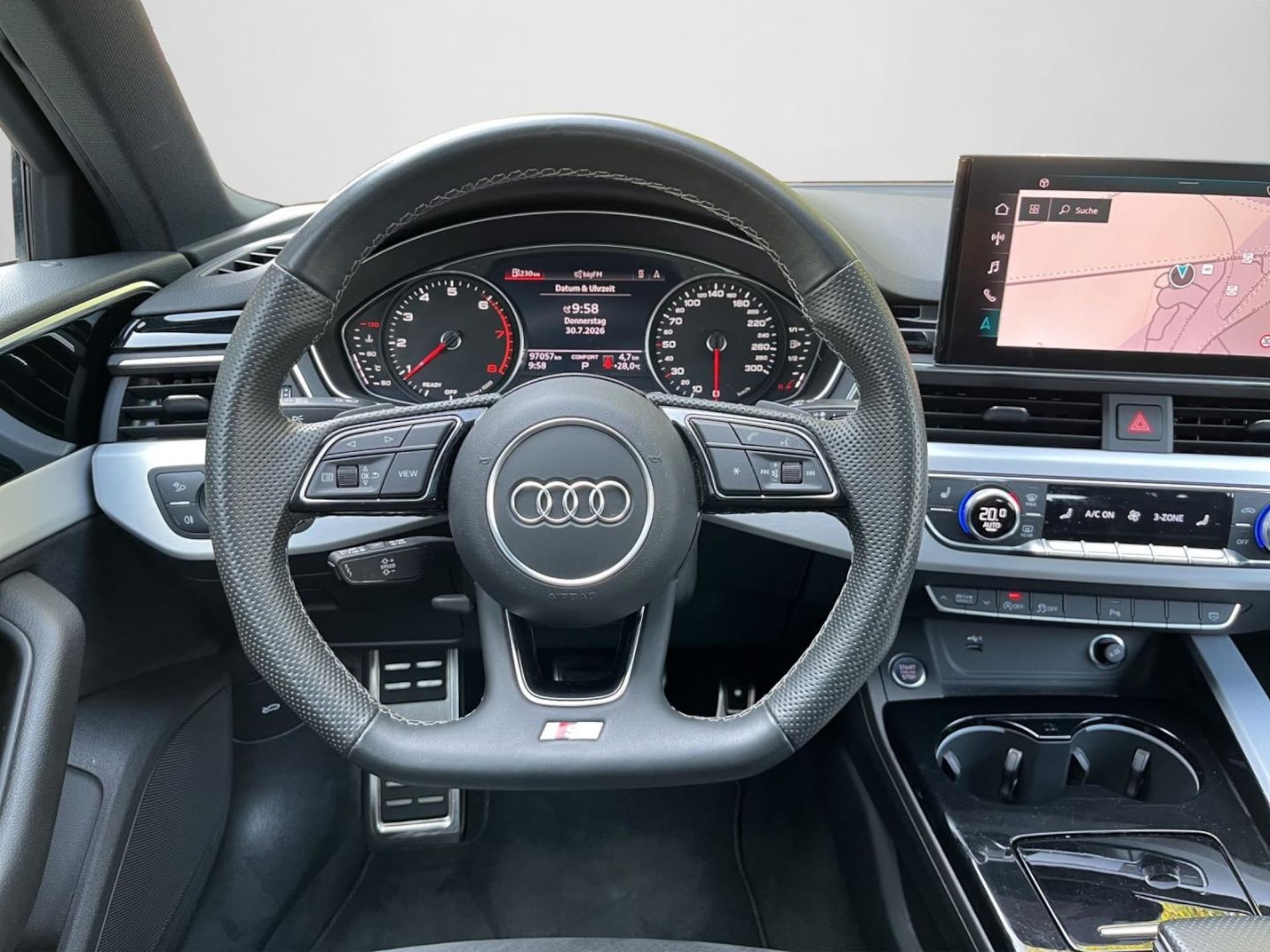 Audi A4 Avant S line
