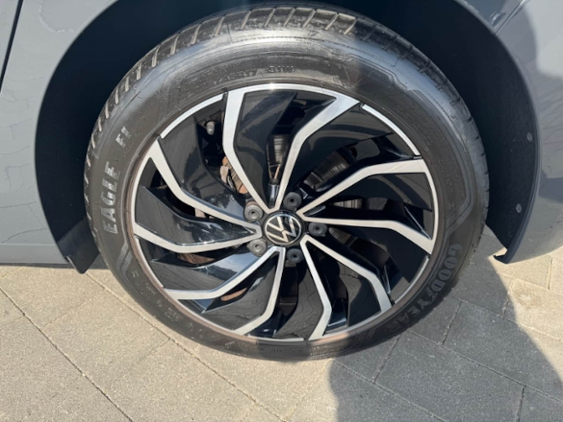 Volkswagen Golf Style