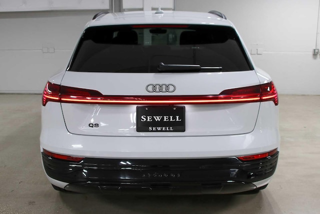 2024 Audi Q8 e-tron