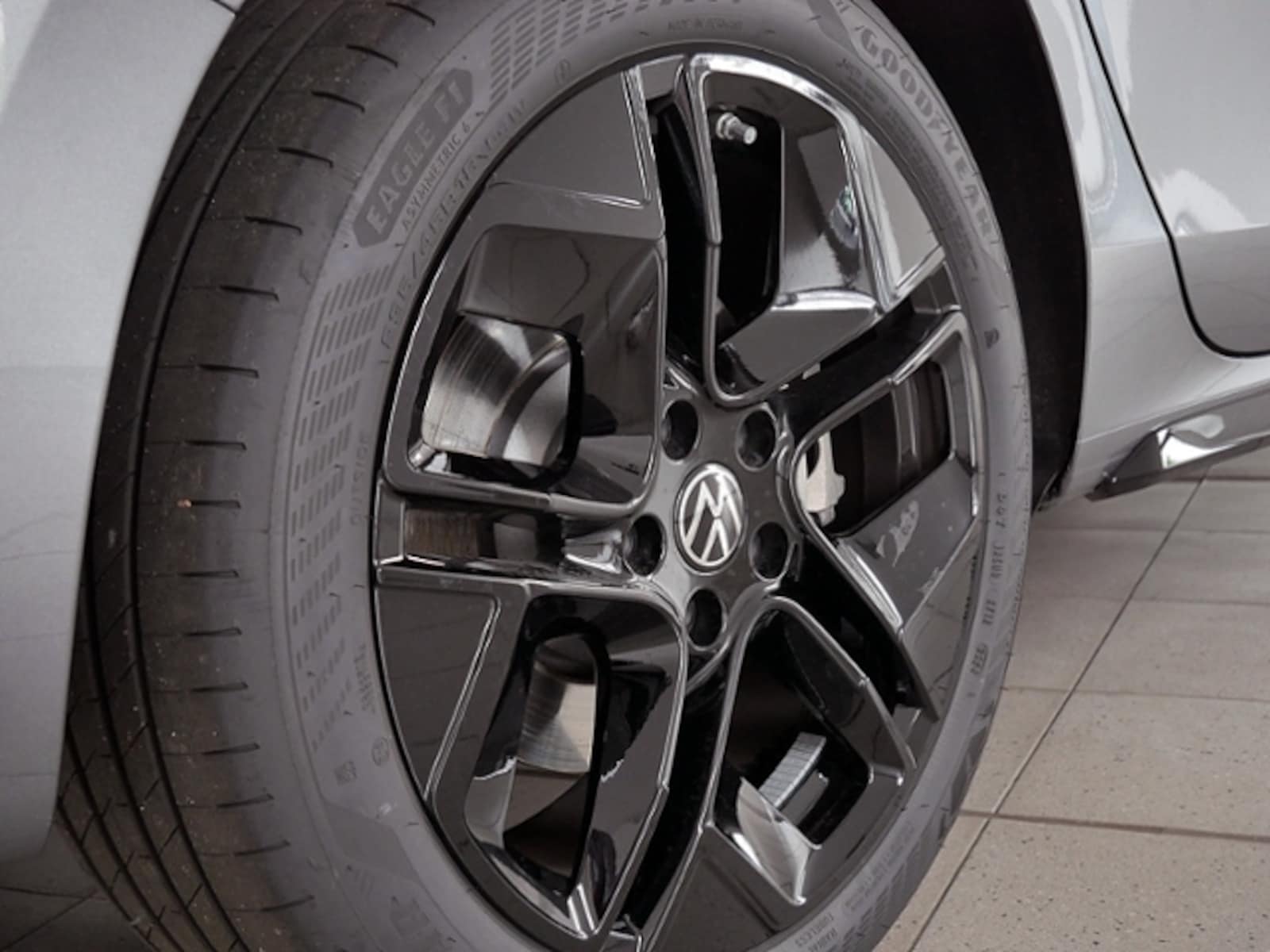 Volkswagen Passat – Bild 8