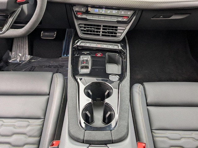 2026 Audi RS e-tron GT Performance Base - Photo 13
