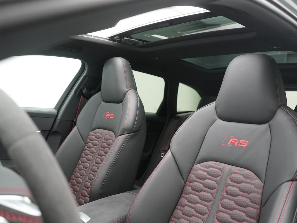 Image about Audi RS 6 Avant performance quattro tiptronic