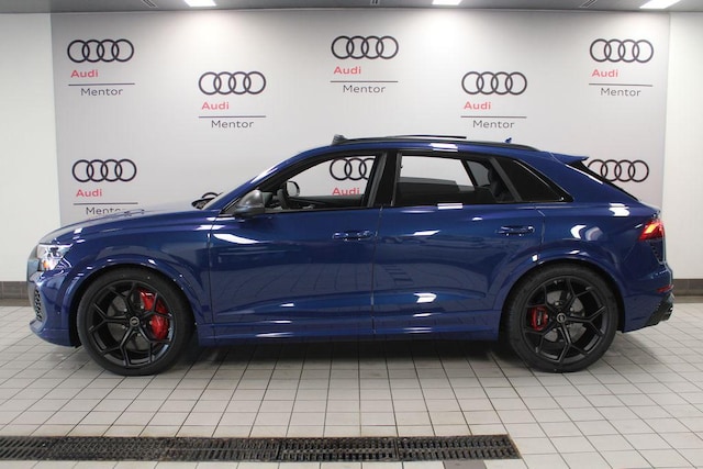 2026 Audi RS Q8 SUV performance