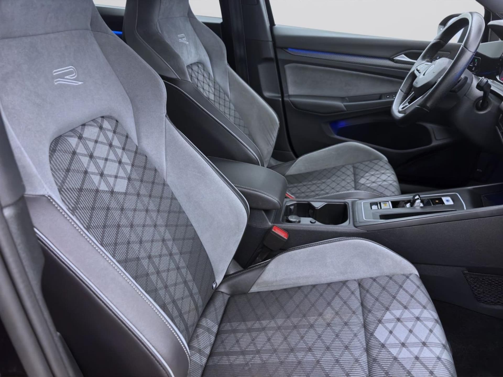 Volkswagen Golf Variant R-Line