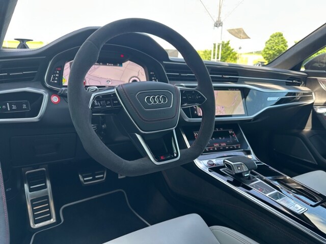 Image about Audi RS 6 Avant performance quattro tiptronic