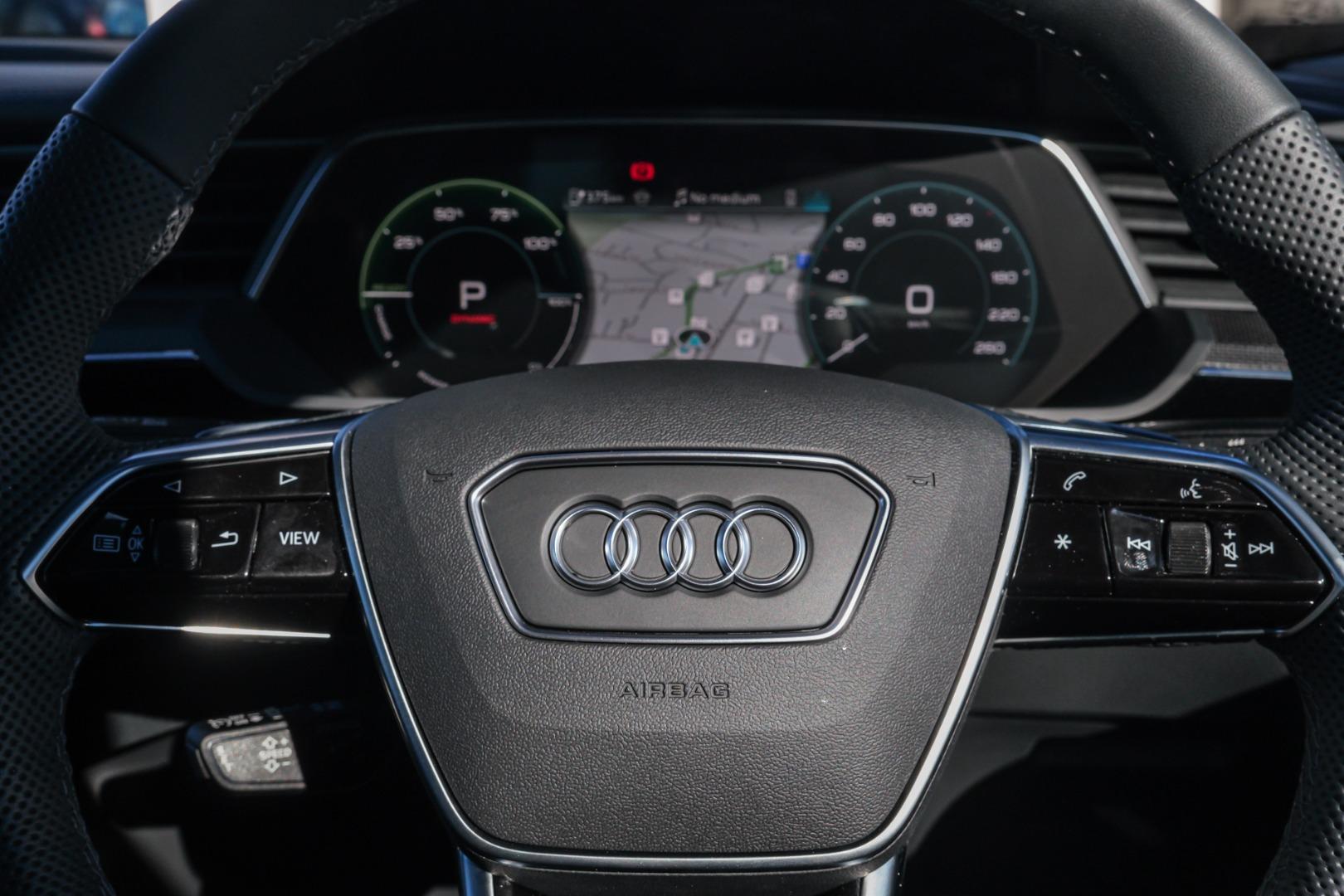 Image about Audi SQ8 Sportback e-tron SQ8 Sportback e-tron 370,00 kW