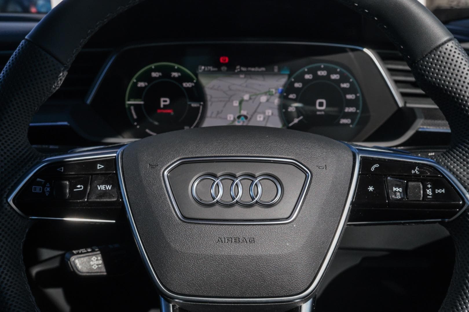 Image about Audi SQ8 Sportback e-tron SQ8 Sportback e-tron 370,00 kW