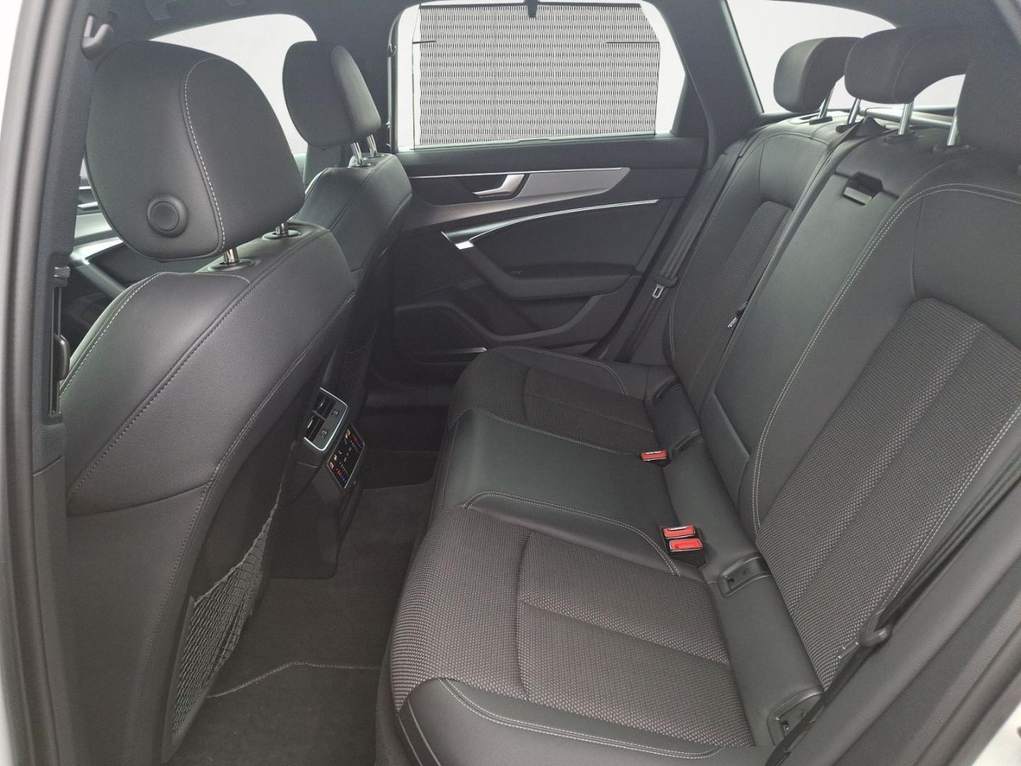 Bild über Audi A6 Avant S line 45 TDI quattro S tronic - für weitere Informationen kontaktieren Sie den Audi Partner