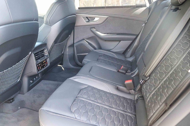 2026 Audi RS Q8 Base - Photo 17