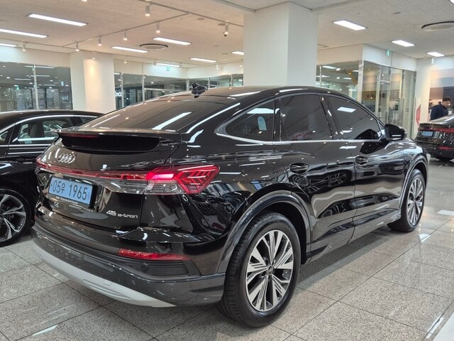 Audi e-tron 45 210, 00 kW 3