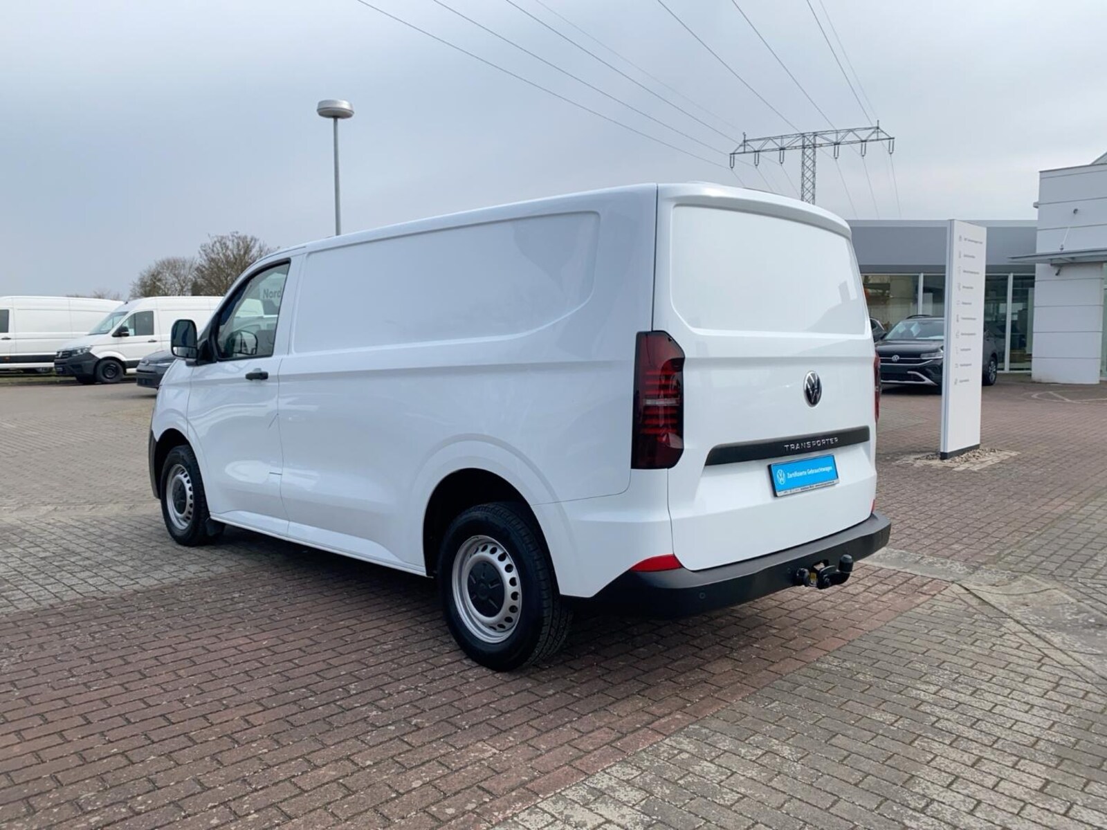 Volkswagen Transporter Kasten kurzer Radstand – Bild 3