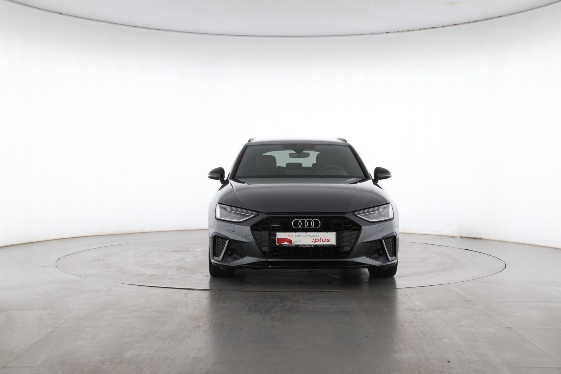 Audi A4 Avant S line