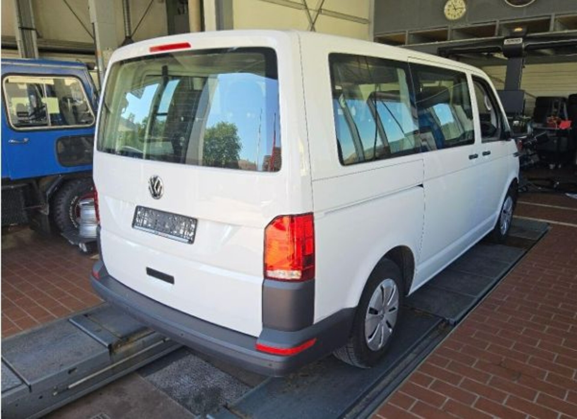 Volkswagen T6.1 Transporter Kombi kurzer Radstand