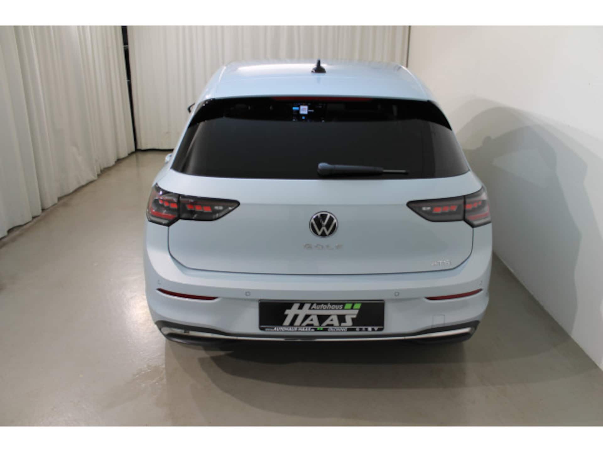 Volkswagen Golf Style