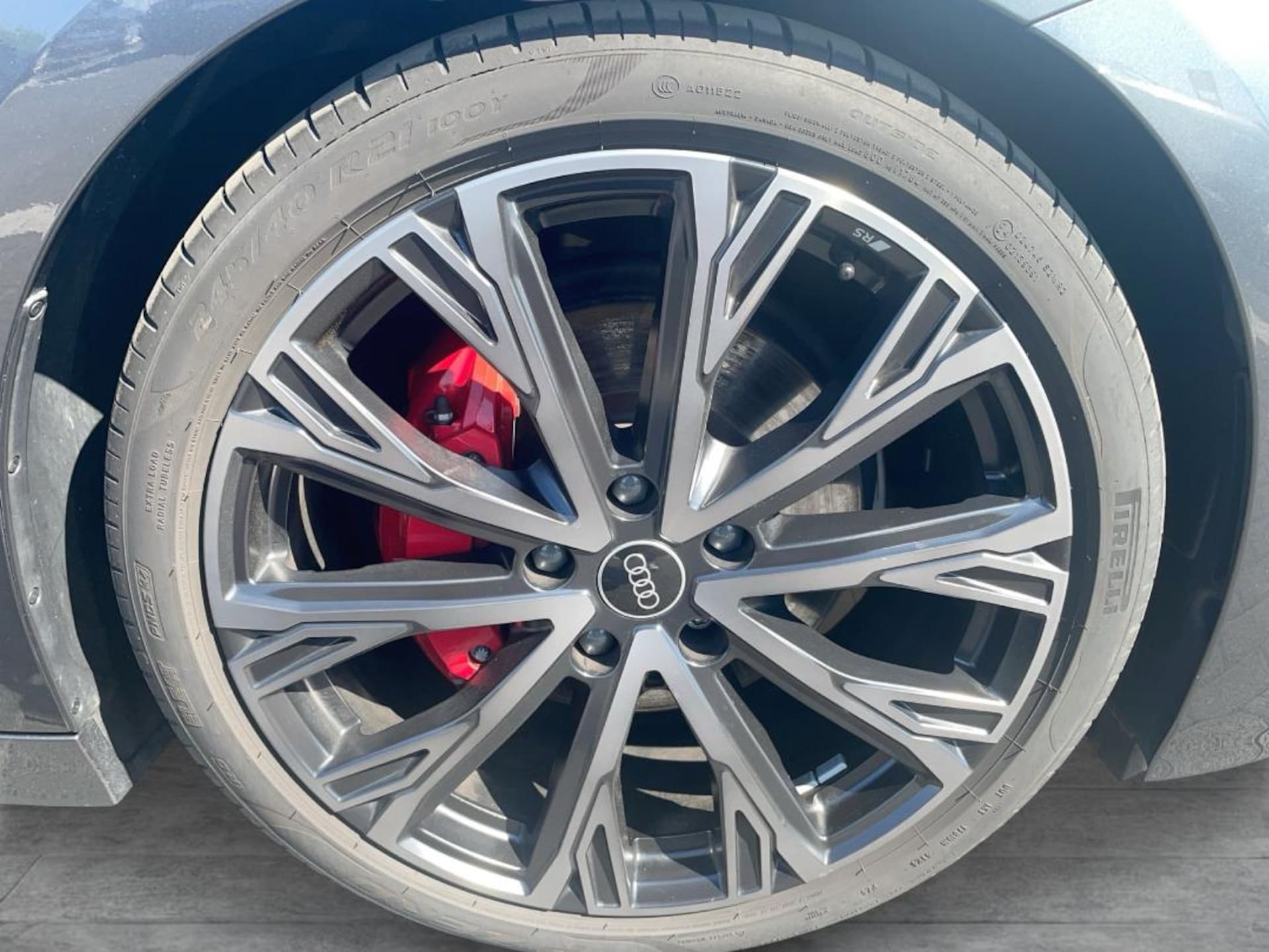 Audi A6 Avant e-tron edition one