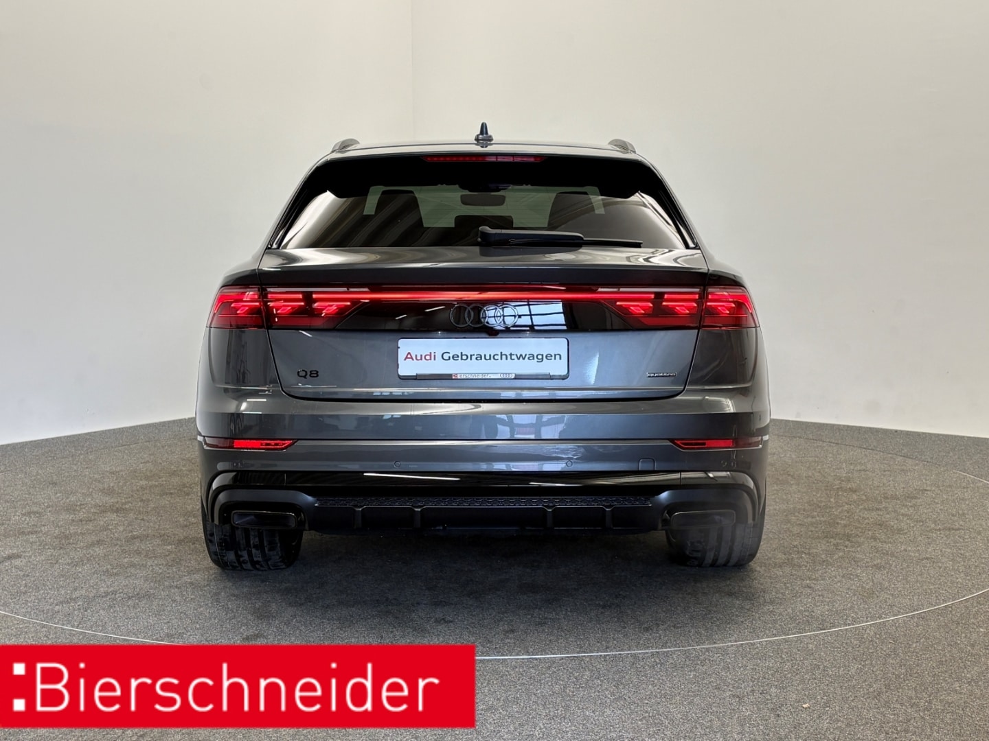Bild über Audi Q8 SUV TFSI e S line business TFSI e quattro 360 kW tiptronic - für weitere Informationen kontaktieren Sie den Audi Partner