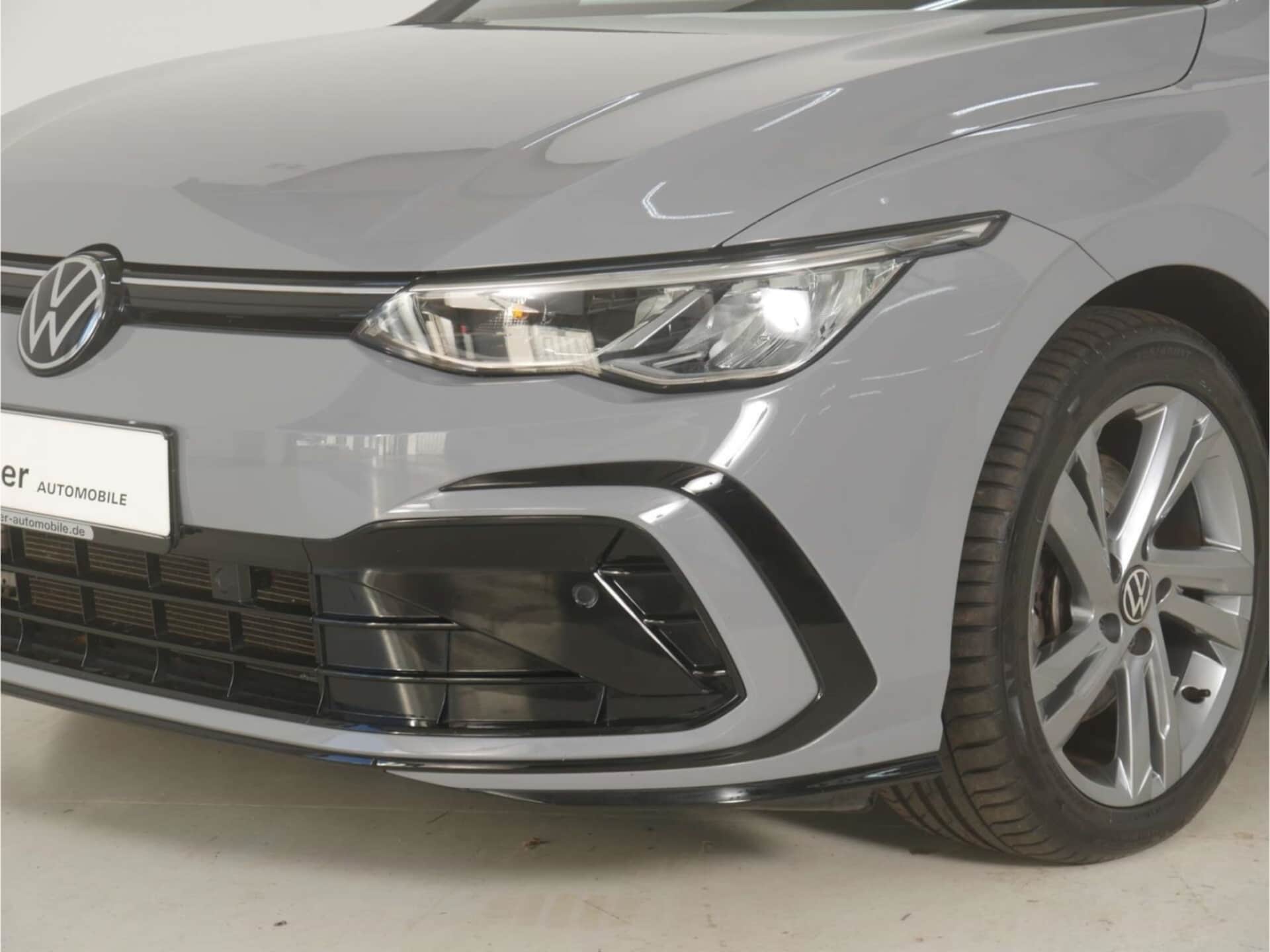 Volkswagen Golf R-Line