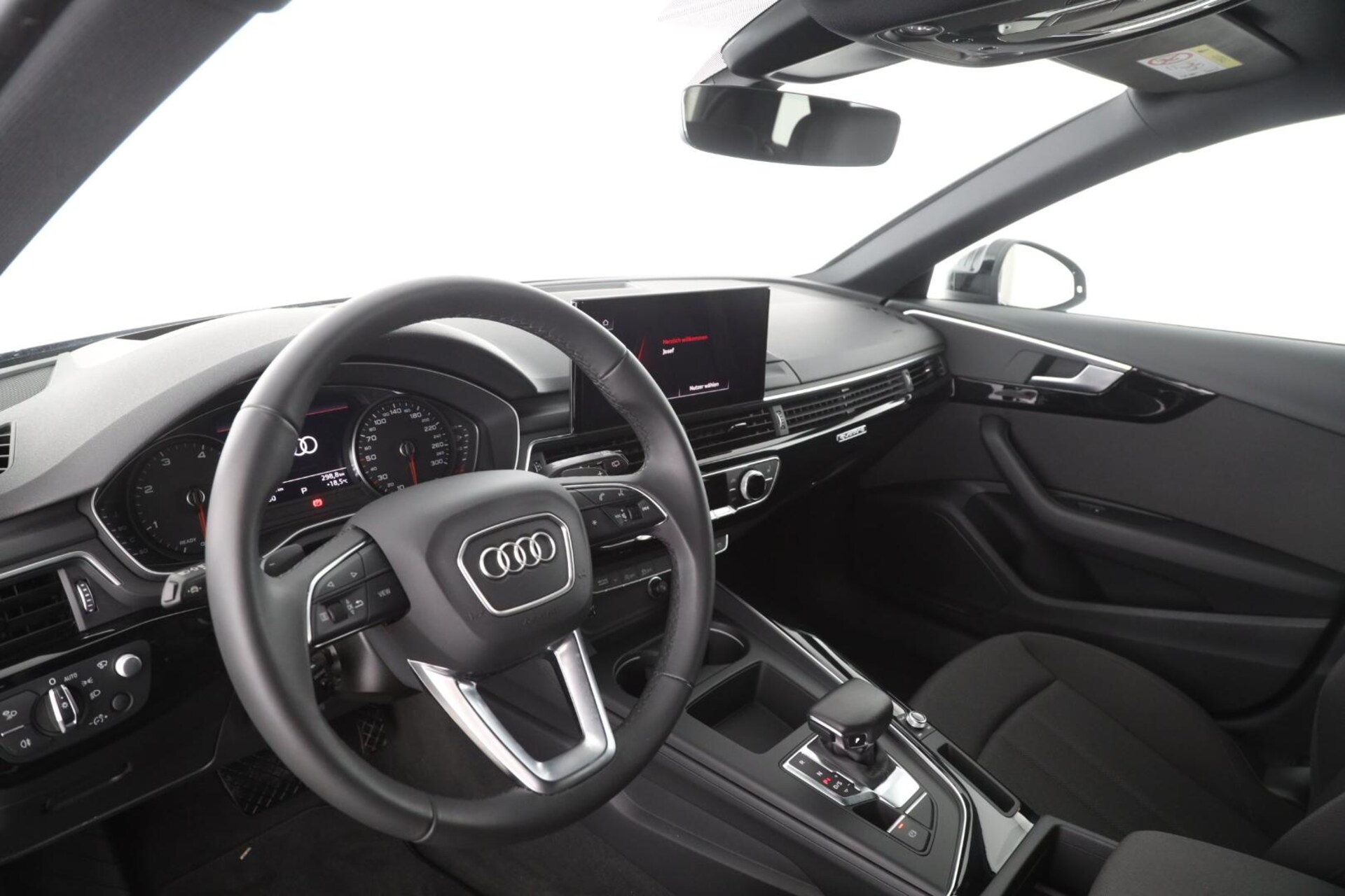 Audi A4 Avant S line