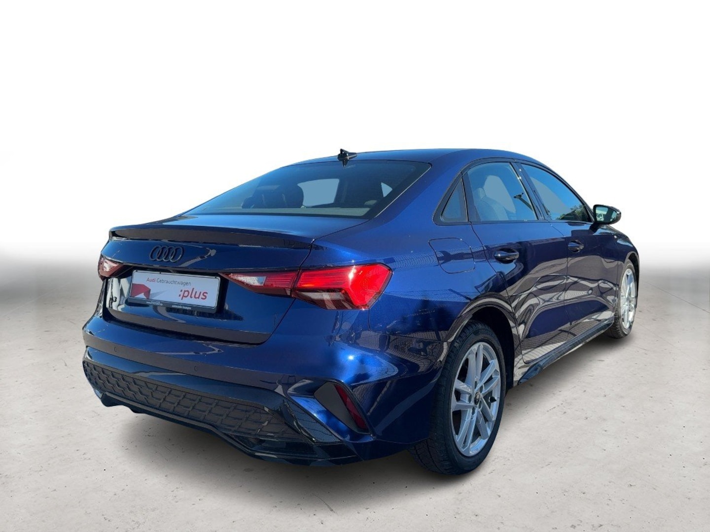 Bild über Audi A3 Limousine S line 30 TFSI S tronic - für weitere Informationen kontaktieren Sie den Audi Partner