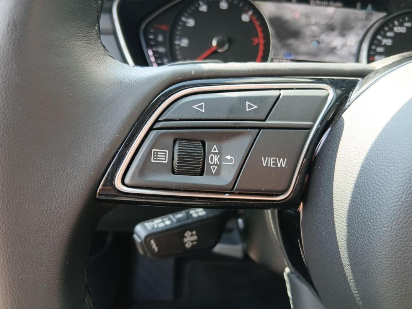Bild über Audi A4 Avant 35 TFSI S tronic - für weitere Informationen kontaktieren Sie den Audi Partner