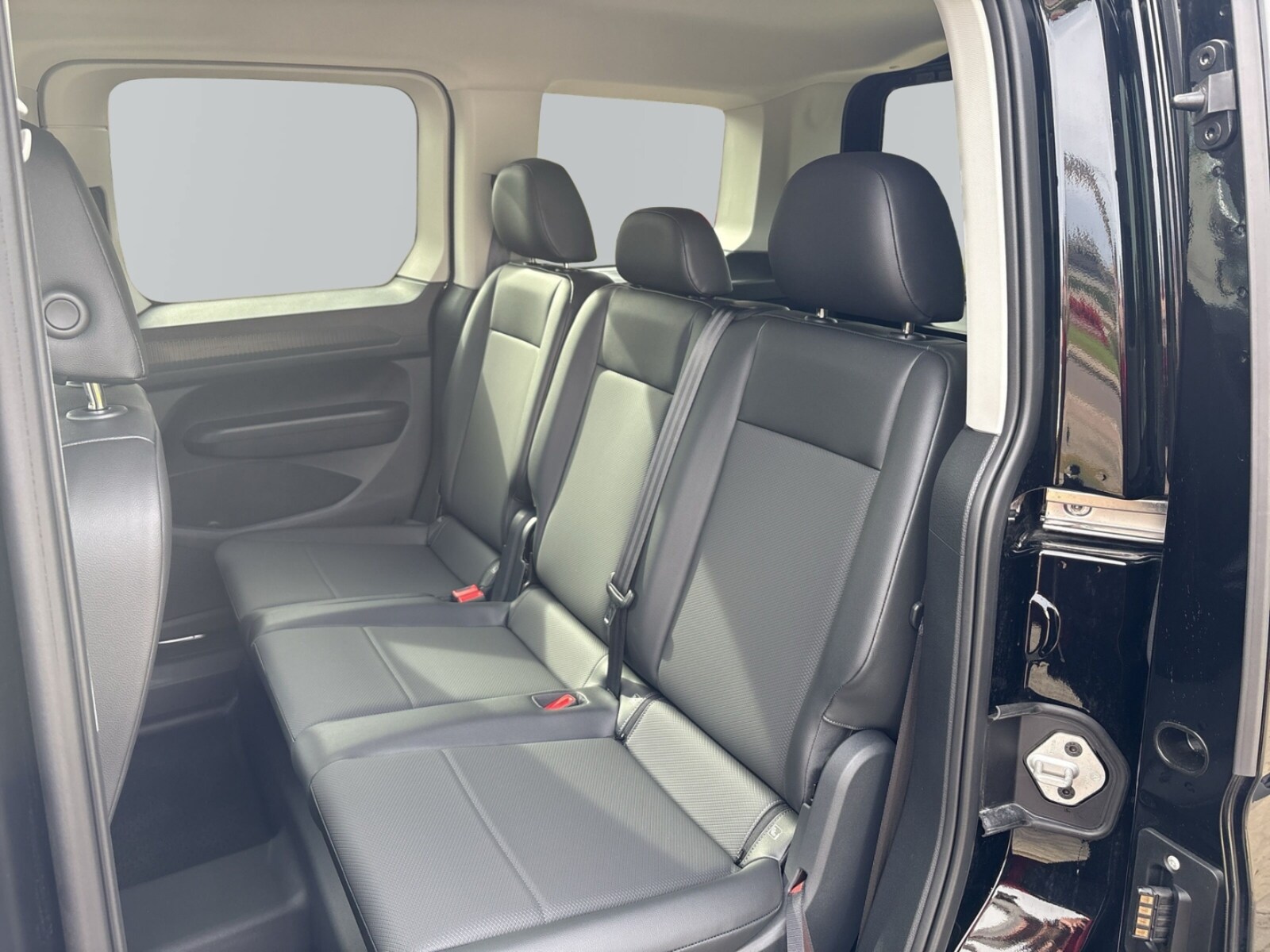 Volkswagen Caddy – Bild 9