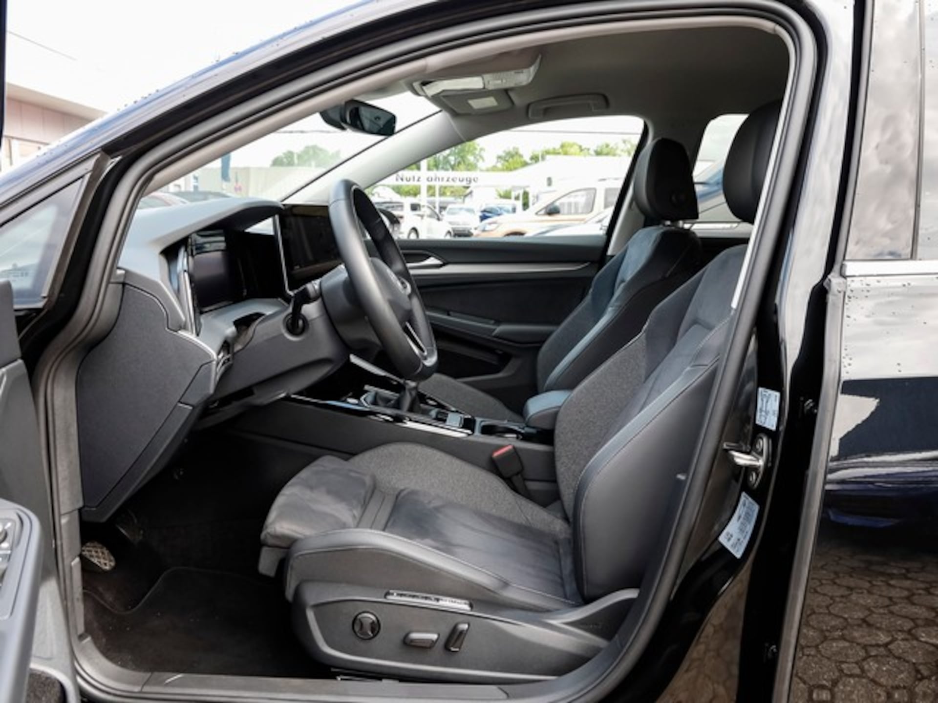 Volkswagen Golf Style