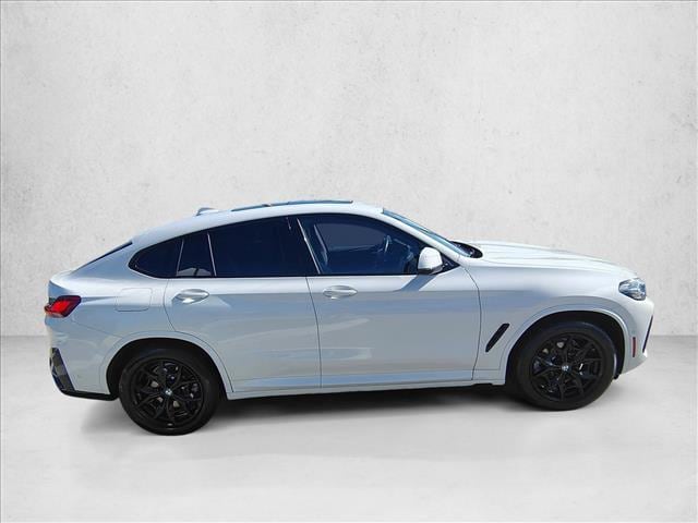 2023 BMW X4