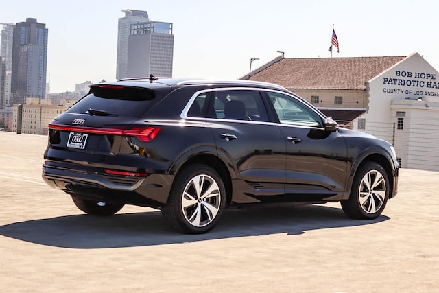 2024 Audi Q8 e-tron