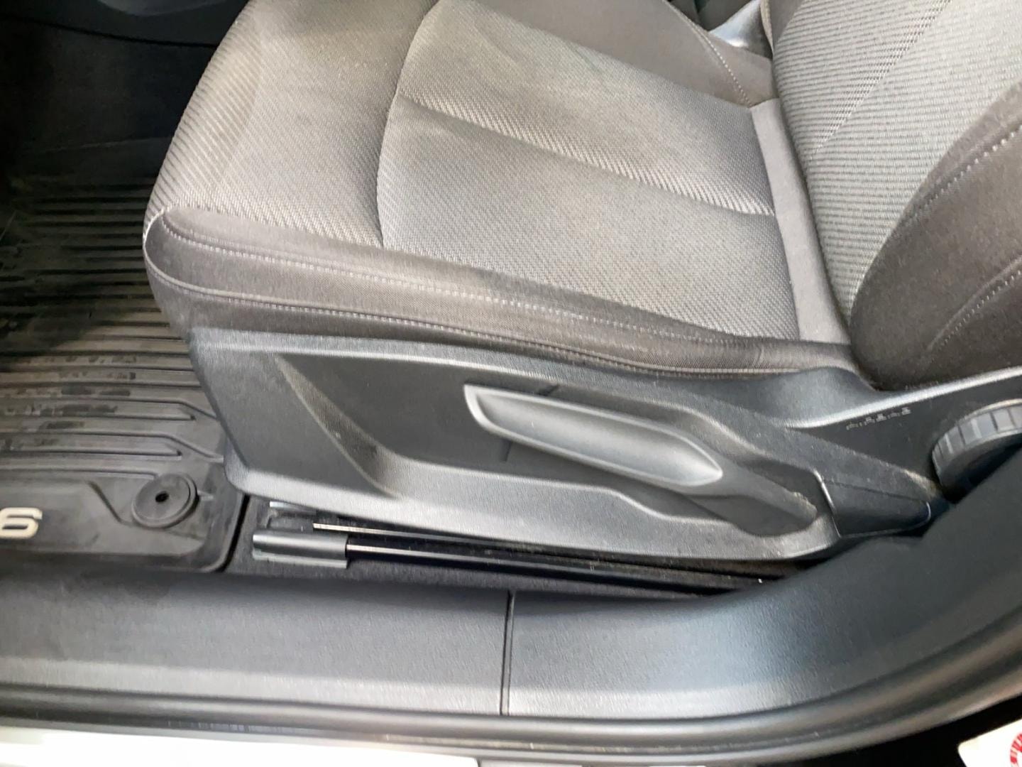 Bild über Audi A6 45 TFSI S tronic - für weitere Informationen kontaktieren Sie den Audi Partner